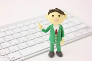 「データ復旧業者」と「パソコン修理業者」とは?
